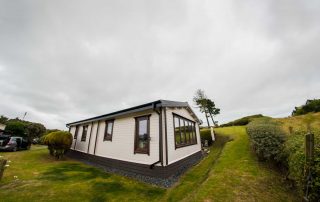 Loghouse.ie log cabin. Top quality log house products.