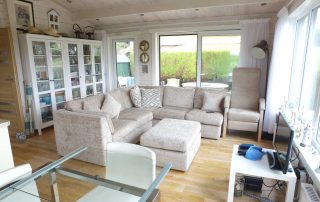 Loghouse.ie log cabin. Top quality log house products.