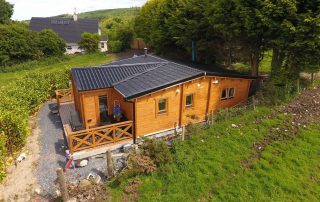 Loghouse.ie log cabin. Top quality log house products.