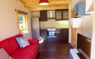 Loghouse.ie log cabin. Top quality log house products.