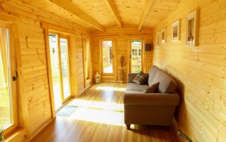 Loghouse log cabin. Top quality log house products.