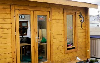 Loghouse log cabin. Top quality log house products.