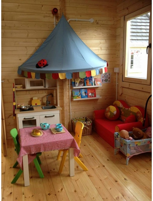 Beehive Pre-School Log Cabin Interior 2