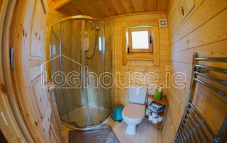 One Bed Log Cabin Bathroom