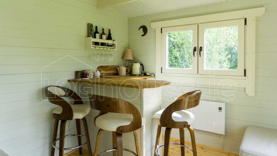 Cork-Summer Log-Cabin for Gardens Cork-Summer Log-Cabin for Gardens