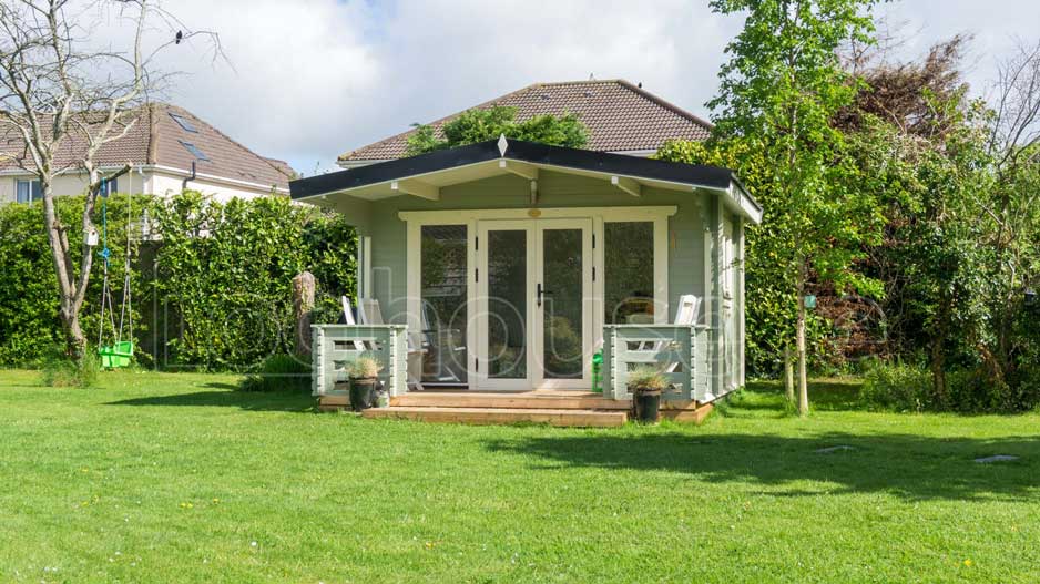 Cork-Log-Cabin-5 Cork-Log-Cabin-5