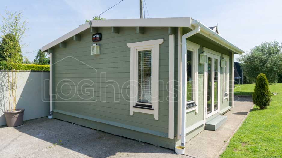 Kilkenny-Log-Cabin-15 Kilkenny-Log-Cabin-15