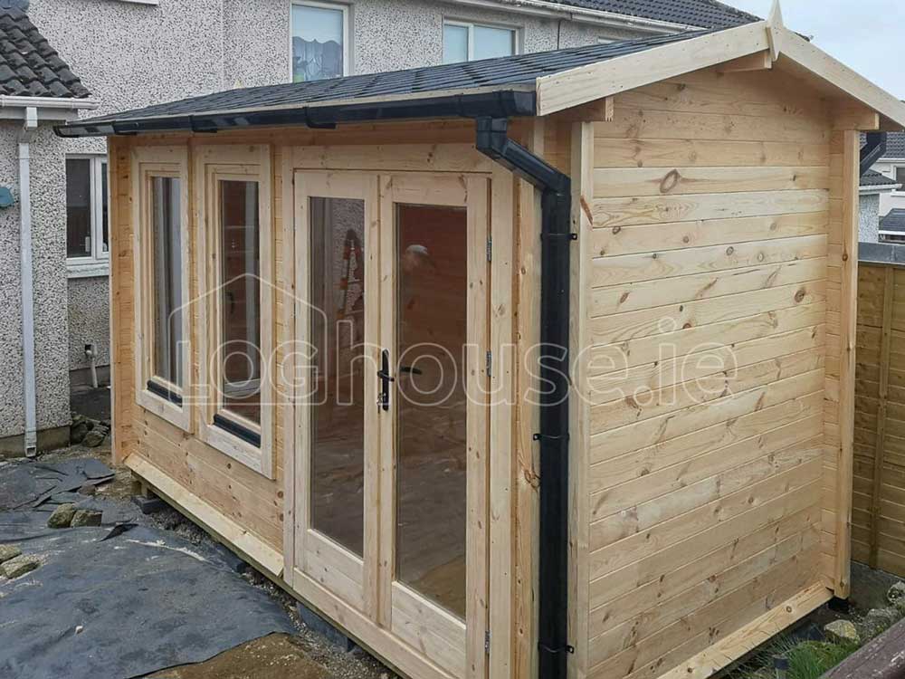 Newcastle-Log-Cabin-5