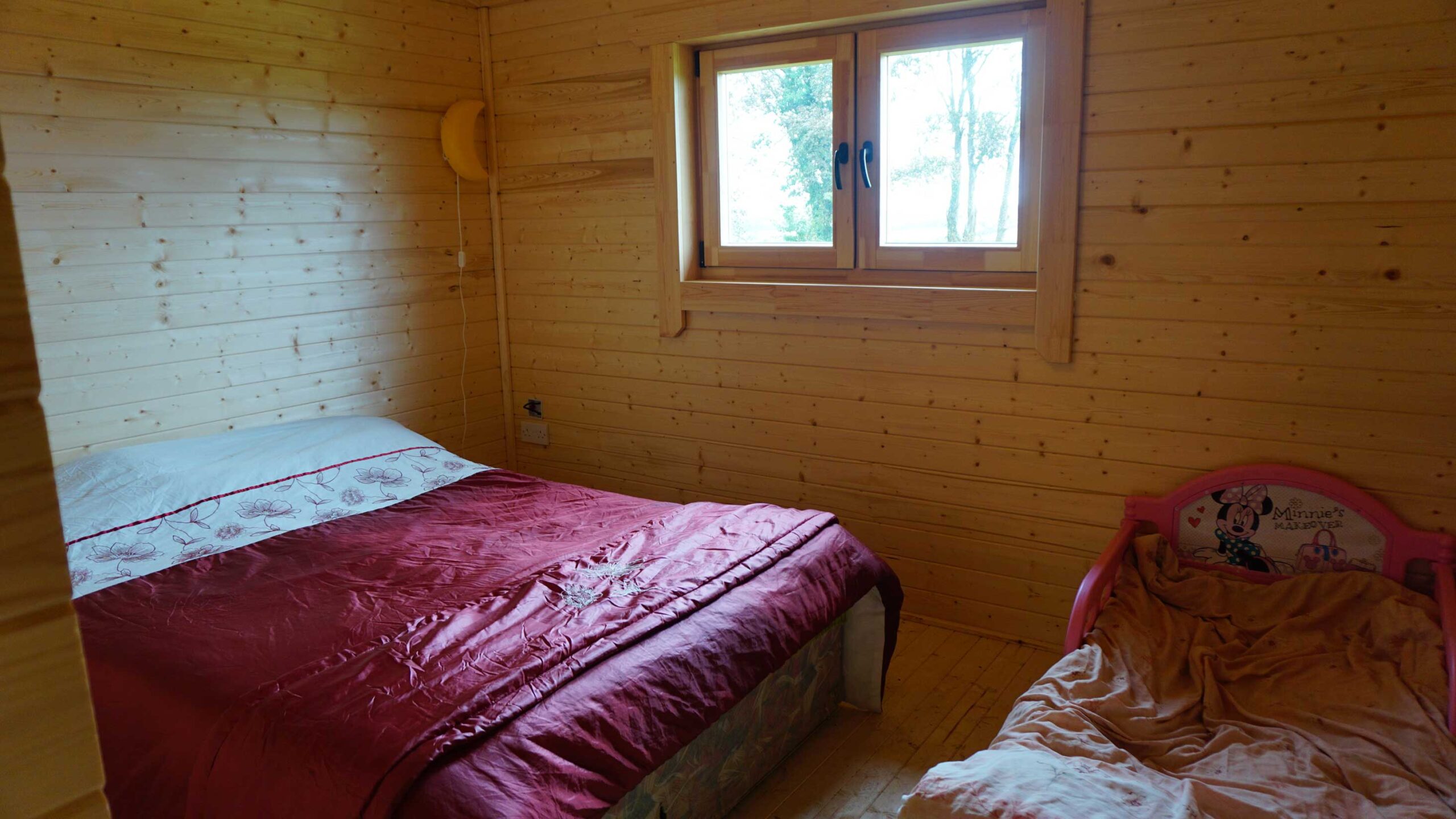 Screenshot-2019-04-13-(9) Four Bed Type A Log Cabin