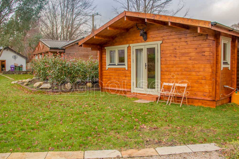 Two-Bed-Type-D-Log-Cabins-6-of-13